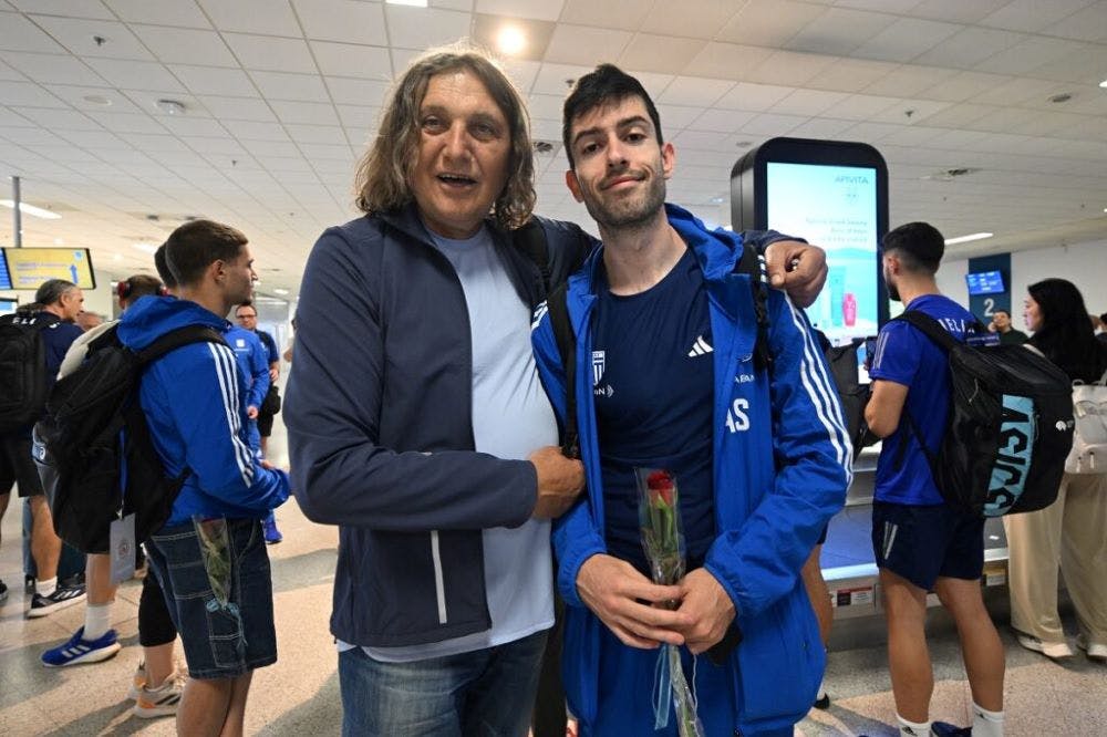 Επέστρεψε με χαμόγελα και αισιοδοξία η Εθνική μας ομάδα από την Τουρκία runbeat.gr